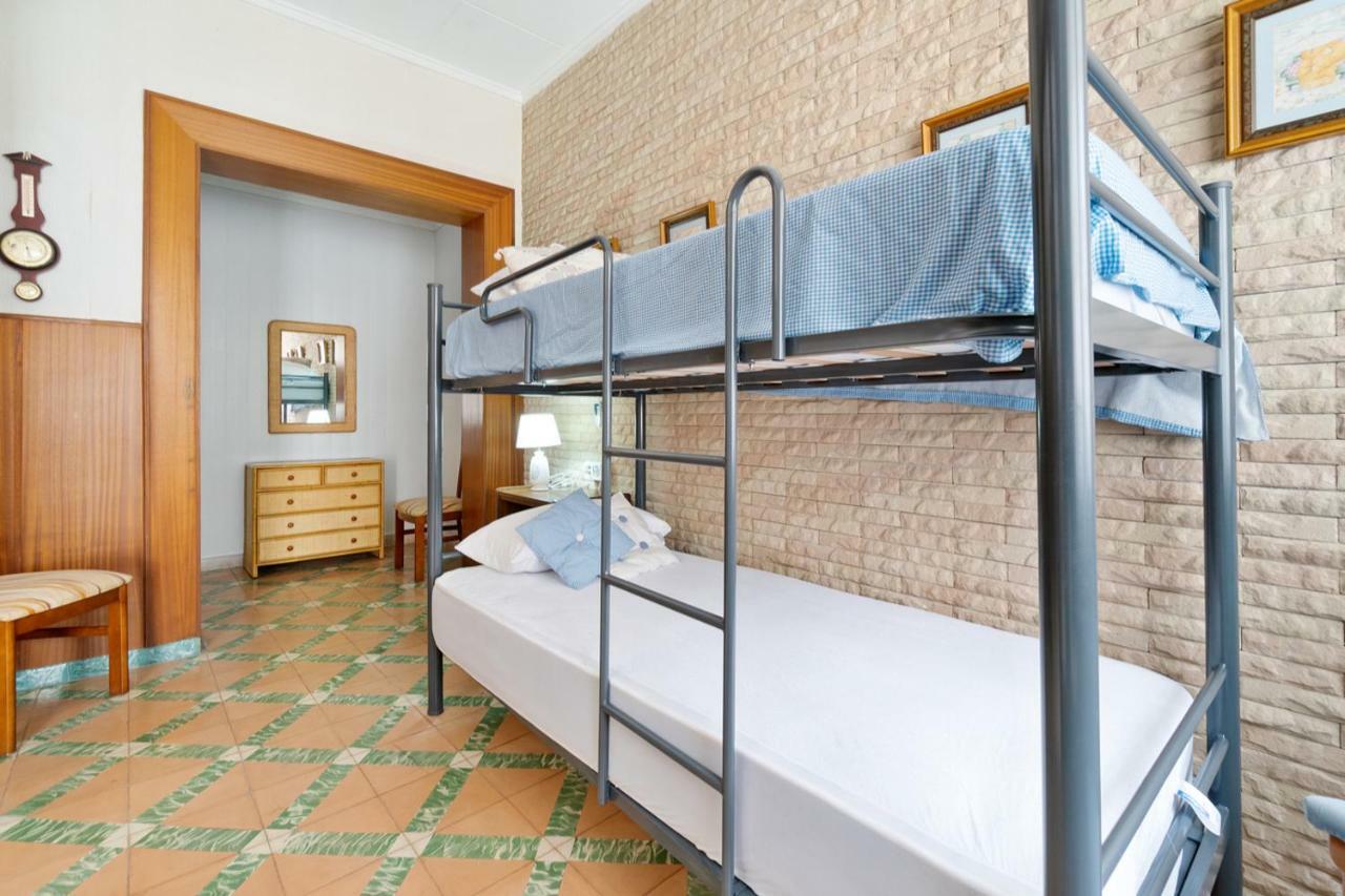 Homely Apartments Casa Carmen Торевиеха Екстериор снимка