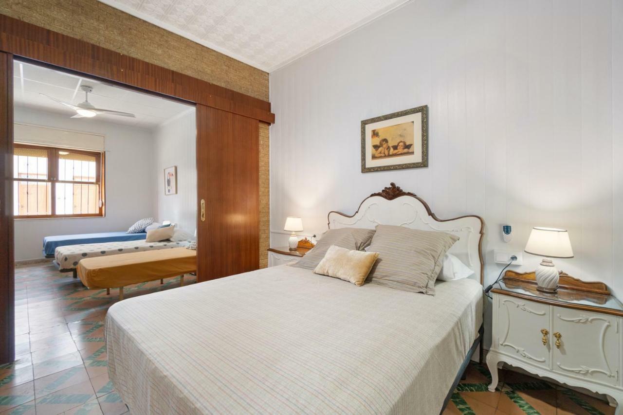 Homely Apartments Casa Carmen Торевиеха Екстериор снимка