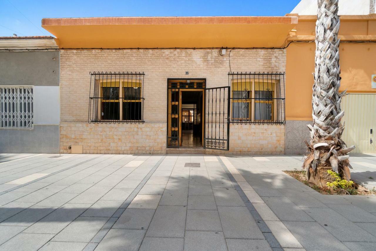 Homely Apartments Casa Carmen Торевиеха Екстериор снимка