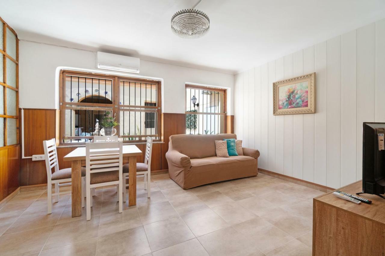 Homely Apartments Casa Carmen Торевиеха Екстериор снимка